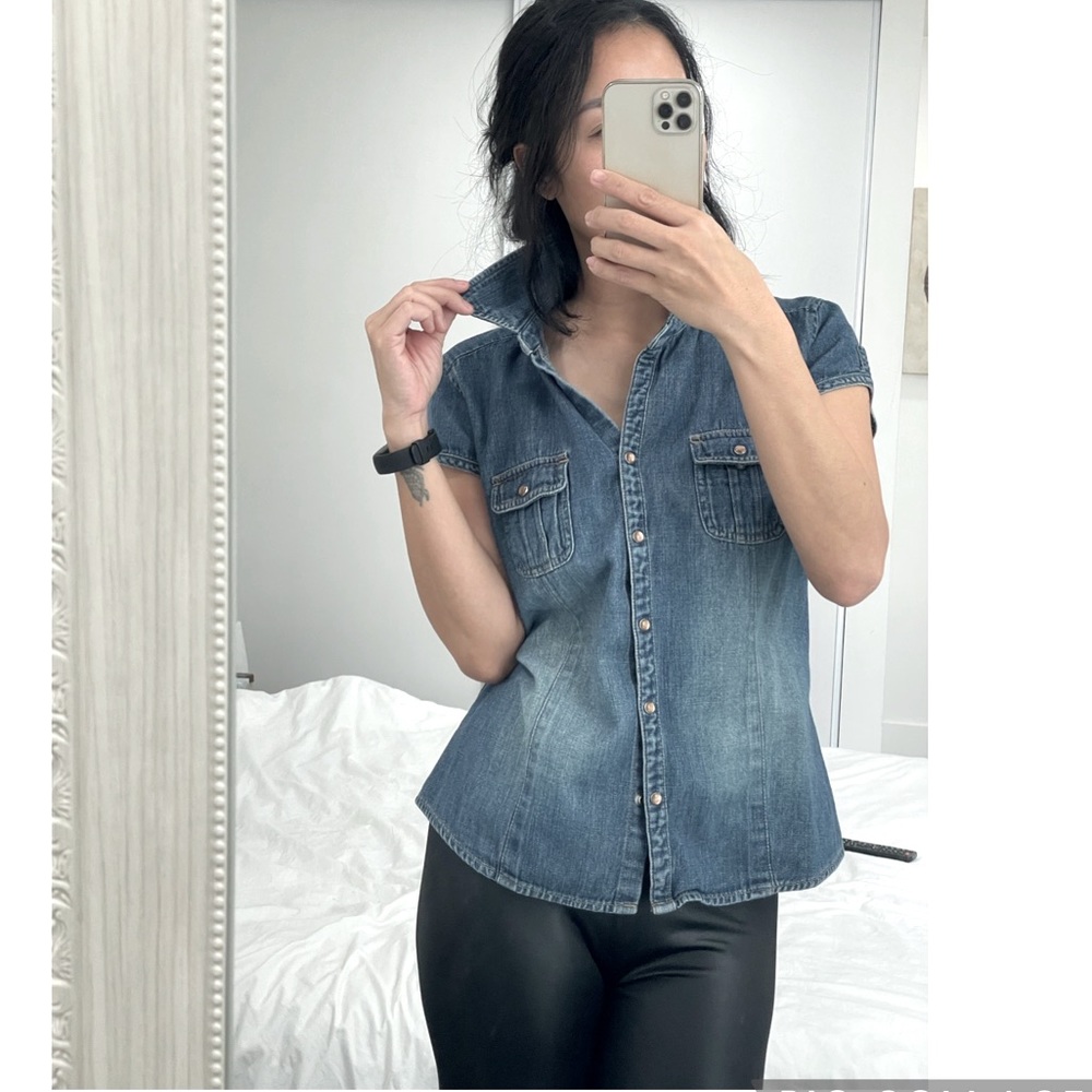 Denim chambray jeans short sleeve top shirt blouse with snap buttons and pockets